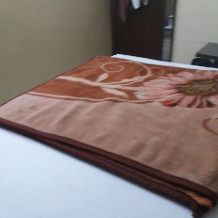 Hotel Roma Villa Нью-Дели Экстерьер фото