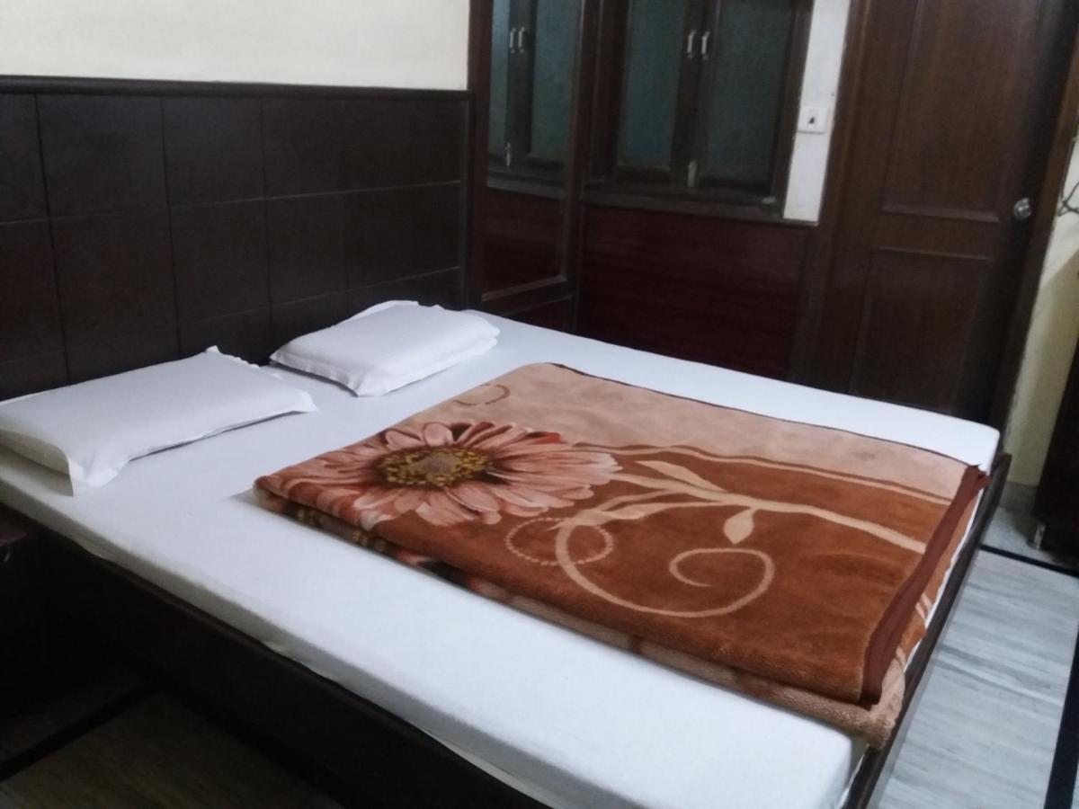 Hotel Roma Villa Нью-Дели Экстерьер фото